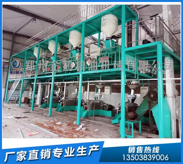 山茶籽精煉油設備,找企鵝糧油,利潤再上新高度(圖1) 茶籽油生產(chǎn)線